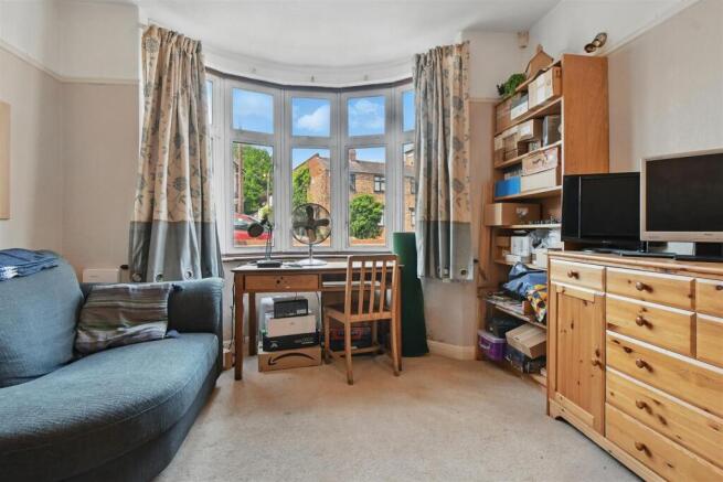 4 bed Semi-Detached for sale Image 9