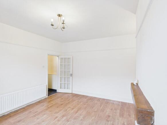 3 bed Terraced for sale Image 4