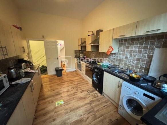 moorland-avenue-ls6-1ap-1060311