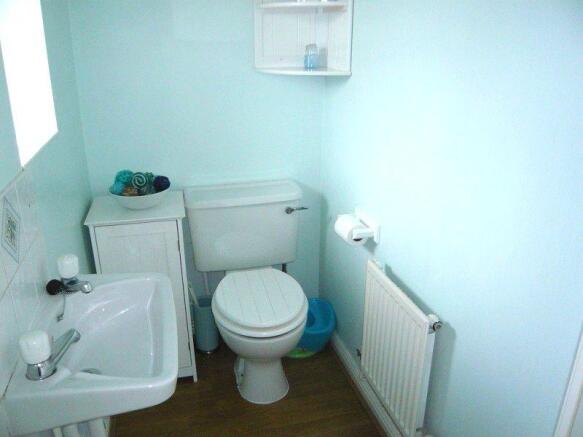 Cloakroom/w.c