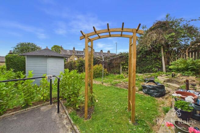 2 bed Apartment for sale Image 12
