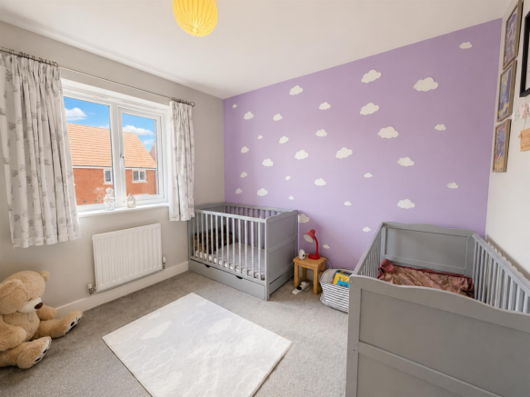 3 bed Semi-Detached for sale Image 8