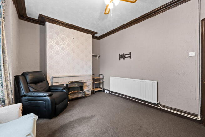 3 bed Semi-Detached for sale Image 9