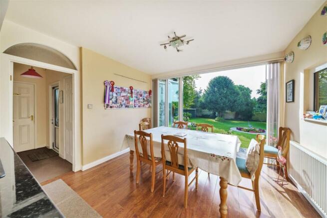 Breakfast Room