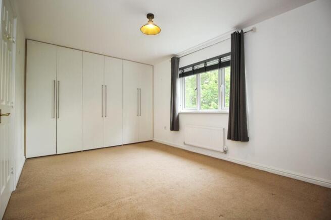 4 bed Terraced for sale Image 12