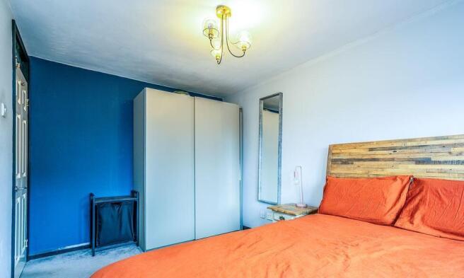 3 bed Semi-Detached for sale Image 12