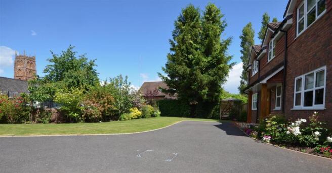 Front Garden 2