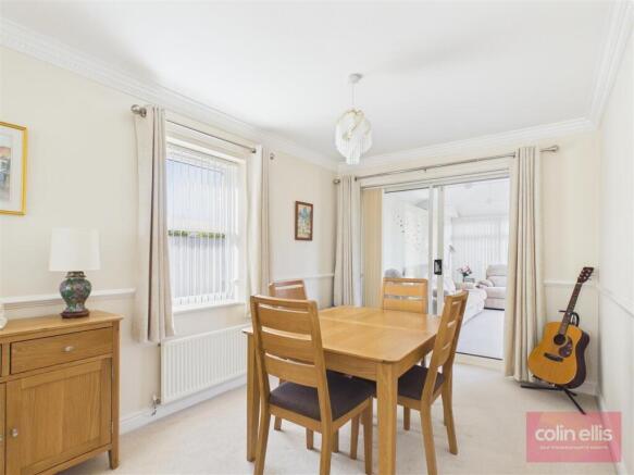 3 bed Detached Bungalow for sale Image 8