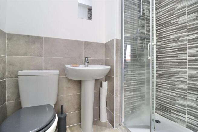 3 bed Semi-Detached for sale Image 9