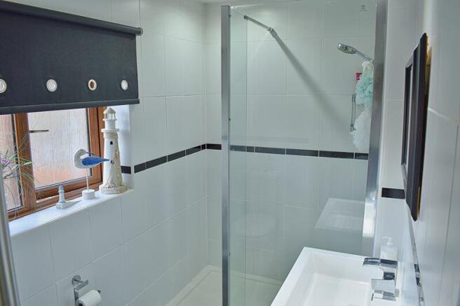 Annex Shower Room