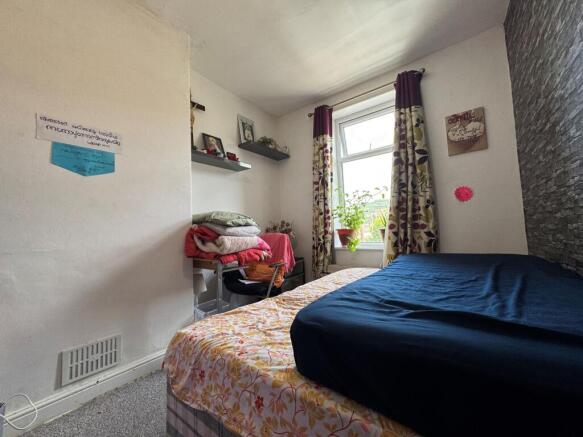 Catherine Street, Elland, HX5 photo 5