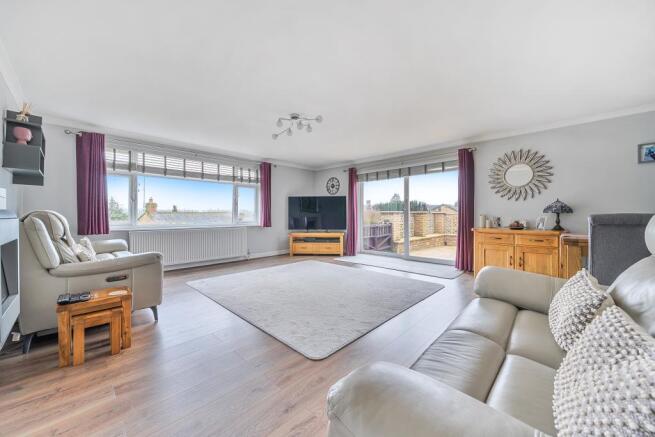 Dual aspect reception with views