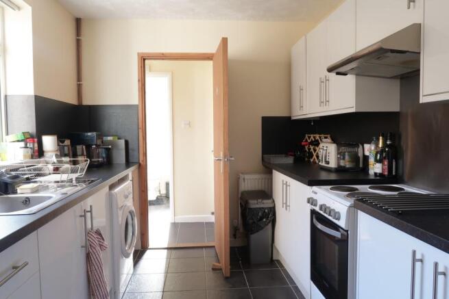 Kitchen aspect 1