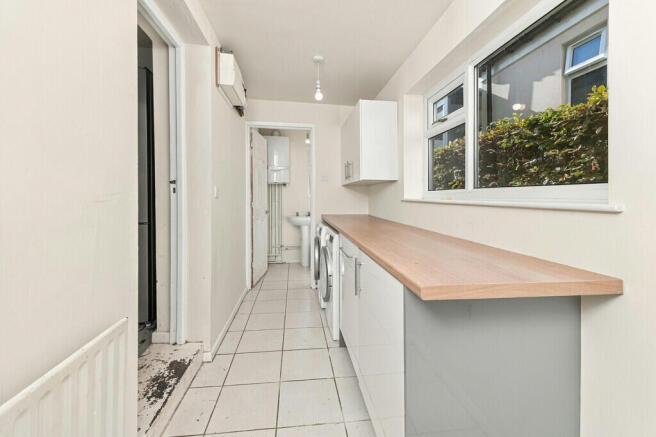 Greenfield Road, Holmfirth photo 4