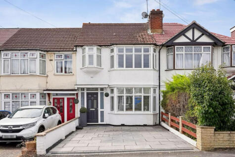 Esher Avenue, Cheam, Sutton, SM3