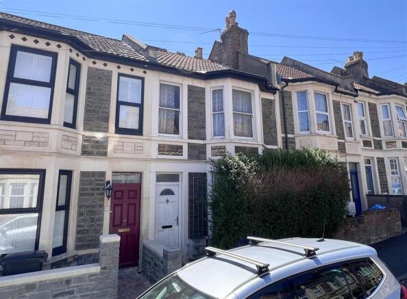 1 - Terraced House for Auction, Douglas Road, Horf