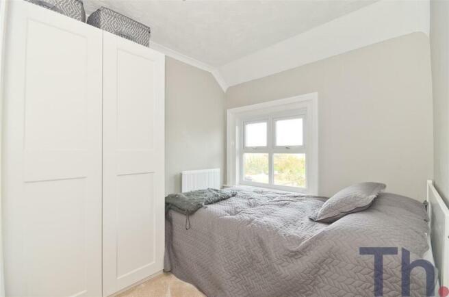 Bedroom 2.JPG