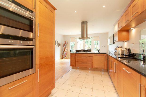 Kitchen Area 3