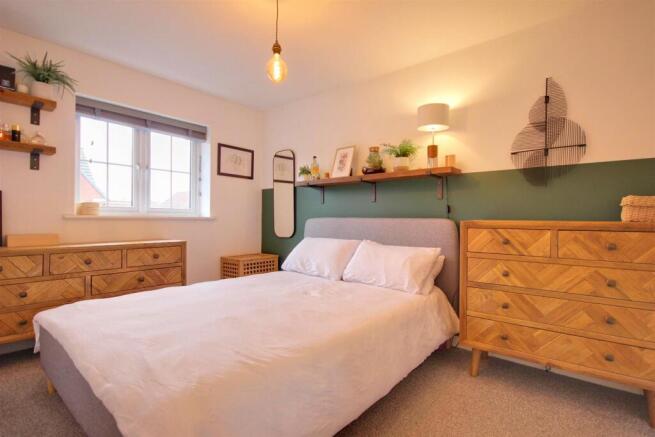 3 bed Semi-Detached for sale Image 5