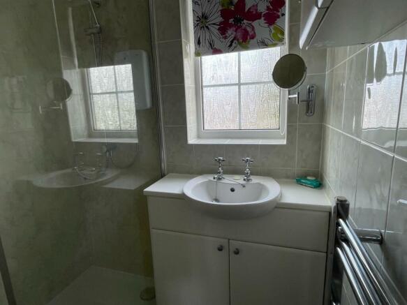 Shower Room.jpg