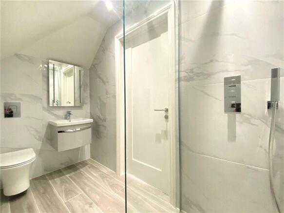 3 bed End of Terrace to rent Image 8