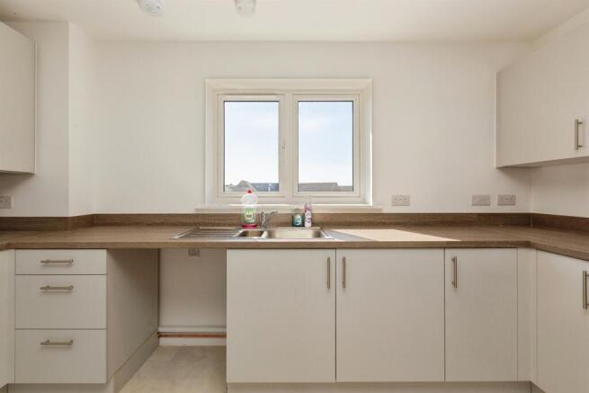 Arnold Way, Grove, Wantage photo 4