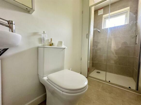 Shower Room.jpg