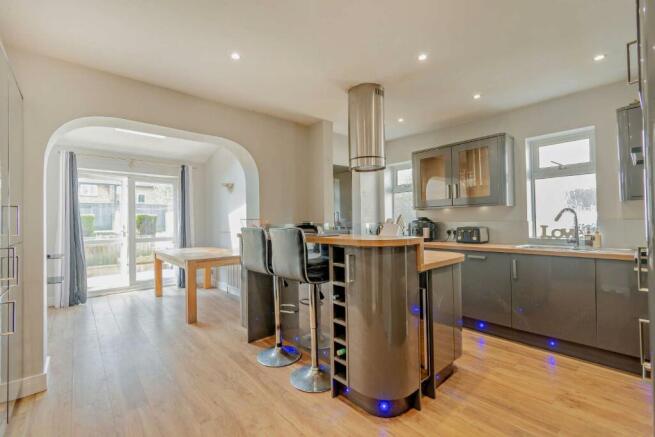 8598926-interior11-800.jpg