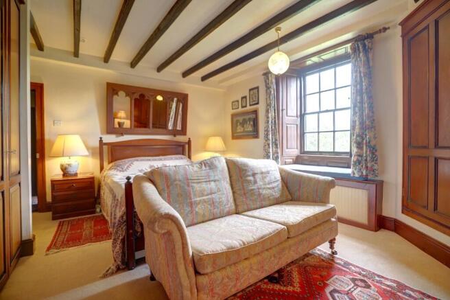 12 bed Character Property for sale Image 6