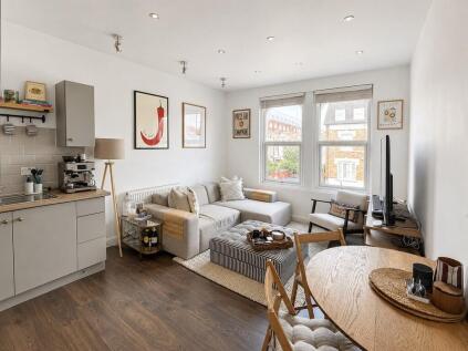 Clifton Road, London