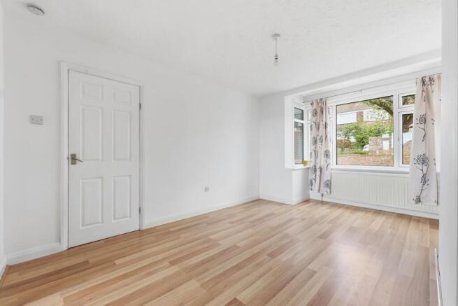 3 bed Semi-Detached for sale Image 7