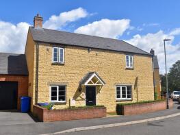 49, Freemans Way, Towcester NN12 8FQ