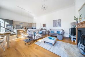 Apartment 3, 20, Portland Square, St Pauls, Bristol BS2 8SJ