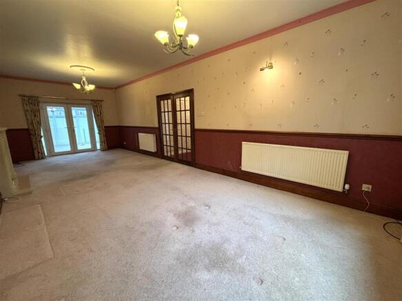 2 bed Semi-Detached Bungalow for sale Image 12