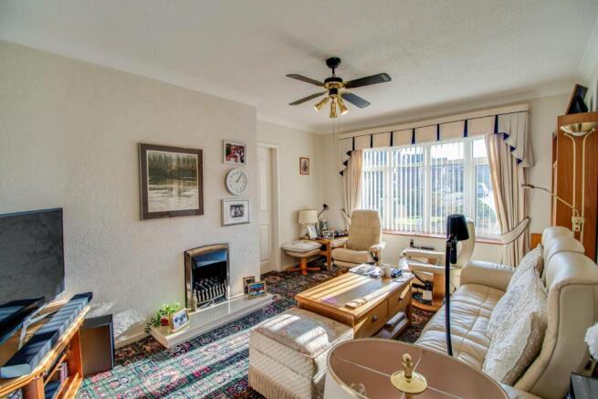 3 bed Detached Bungalow for sale Image 5
