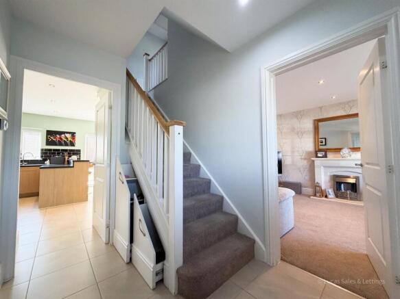 7 Park View Barton Seagrave-13.jpg
