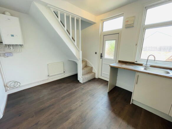 2 bed Semi-Detached for sale Image 4