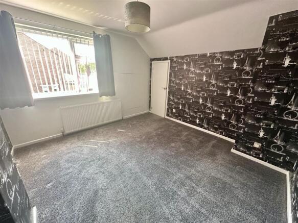 3 bed Semi-Detached for sale Image 10