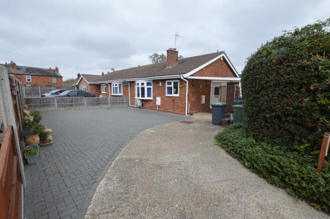3-bed semi-detached on Bedford Road, Marston Moretaine, £385,000
