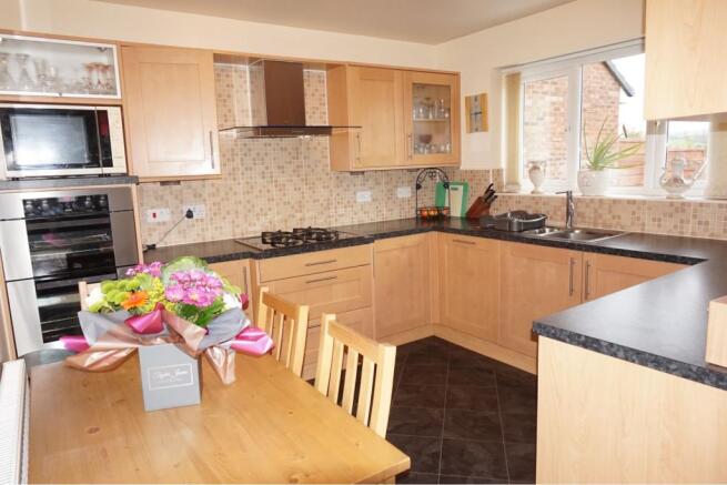 Kitchen/Breakfast