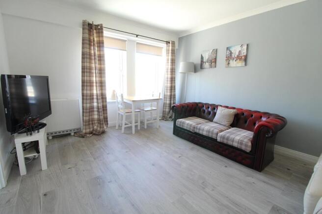 Lounge 1