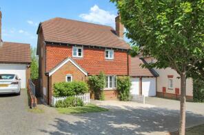 54, Green Fields Lane, Ashford TN23 5LH