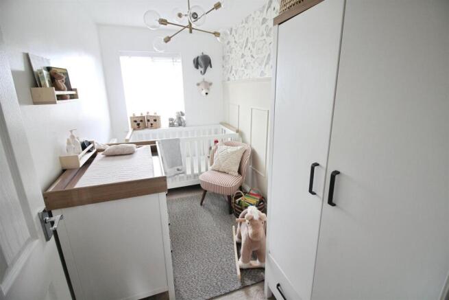 4 bed Semi-Detached for sale Image 12