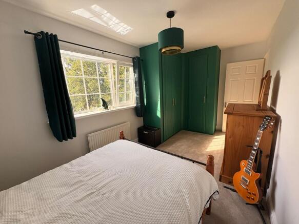 4 bed Detached for sale Image 12