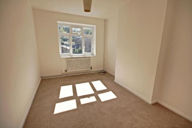 192 Stroud Crescent - Reception 2