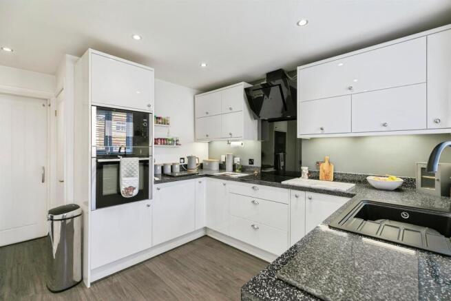 3 bed Detached for sale Image 5