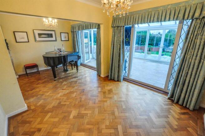 Dining Area1