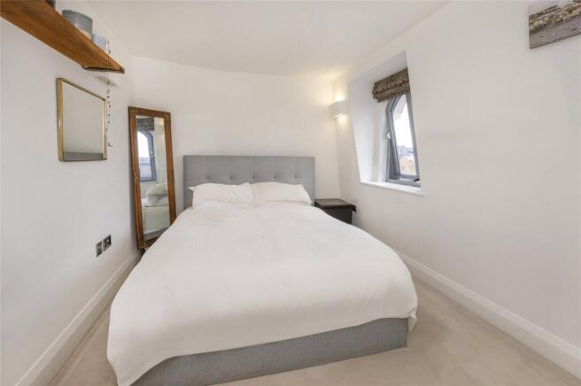 2 bed Apartment for sale Image 7