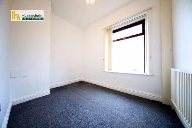 3 bed Terraced to rent Image 5