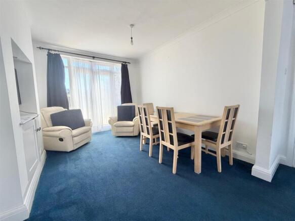 Davidson Frost-Wellings, DFW, St Brides Avenue, Di